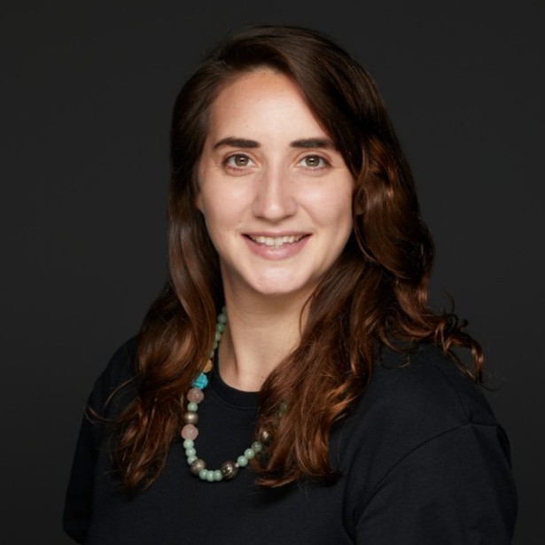 Laura McHugh