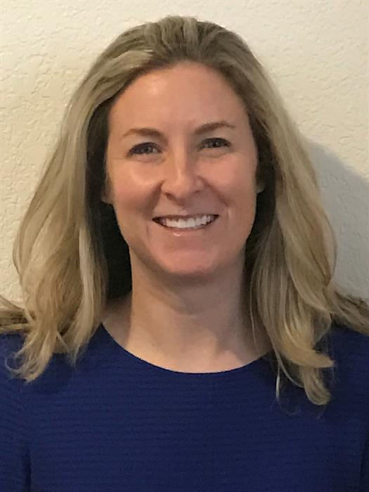 Headshot of Kelly Darrow