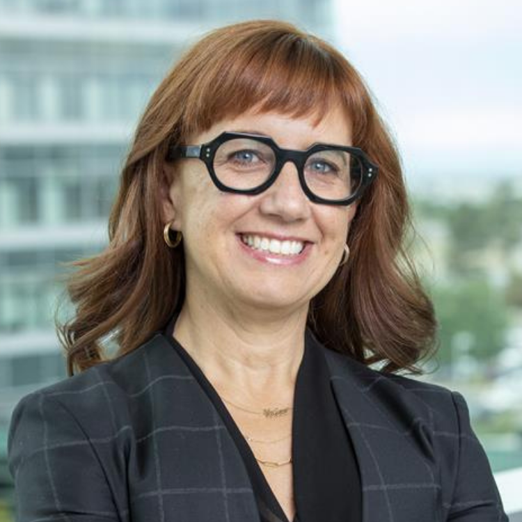 Headshot of Stacy Fischer
