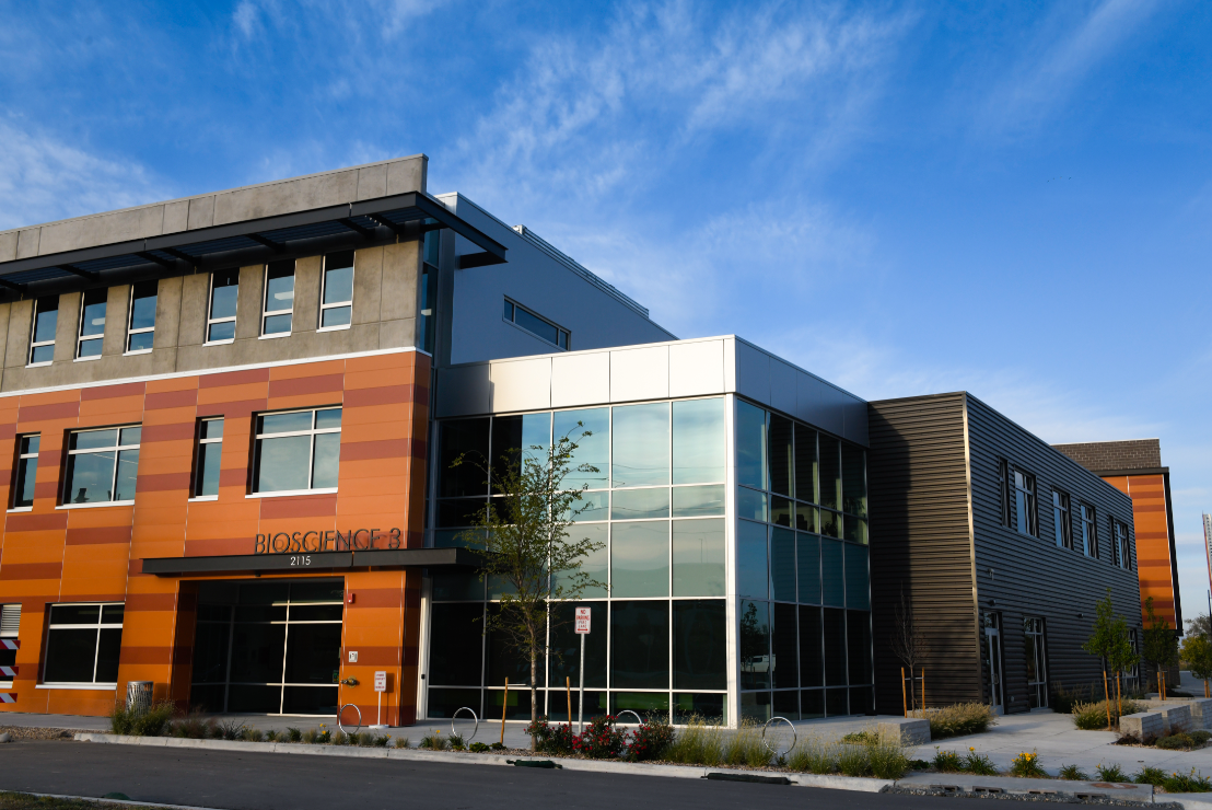 Bioscience 3 building -- front entrance
