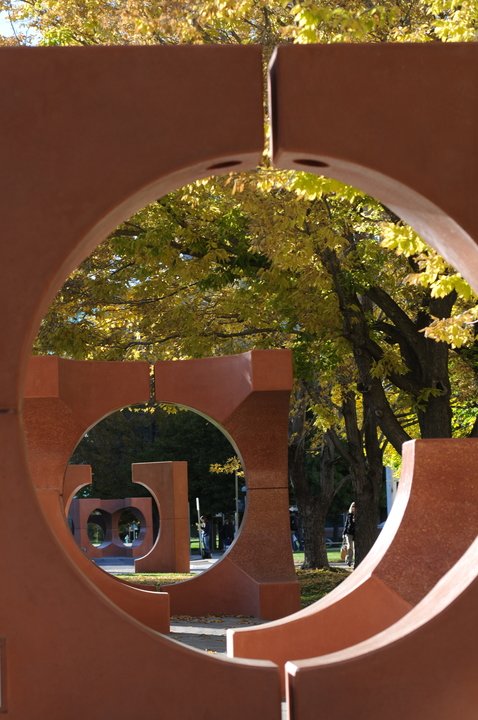 Outdoor sculpture on CU Anschutz during the fall 