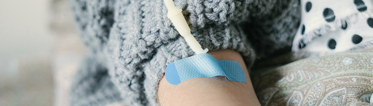 arm with needle insert