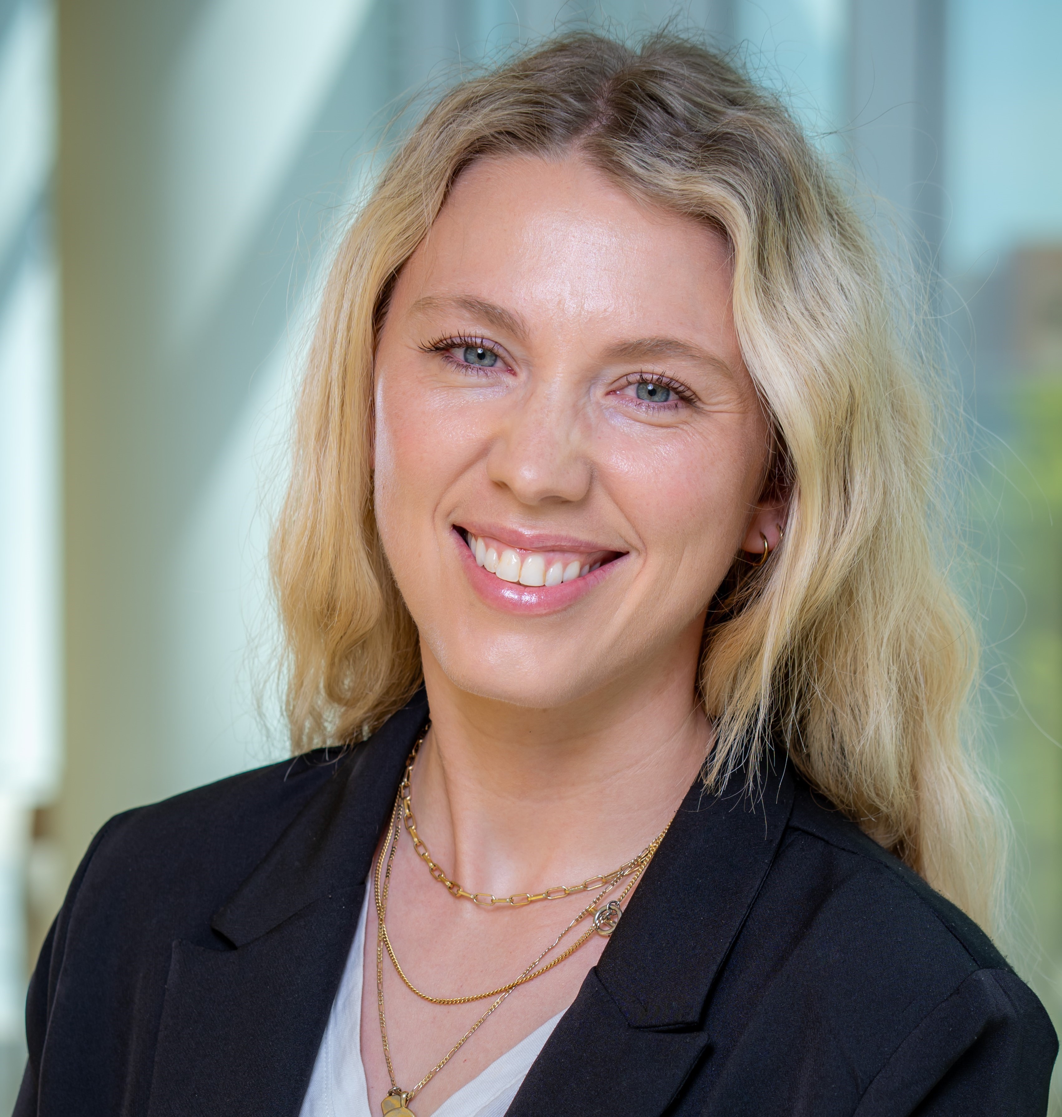 JULIE SLADE HEADSHOT
