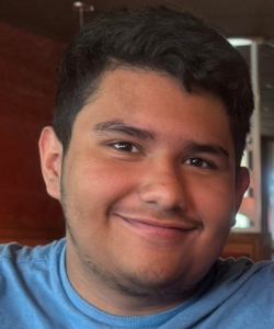 Esau Mejia headshot