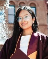 Evie Nguyen headshot