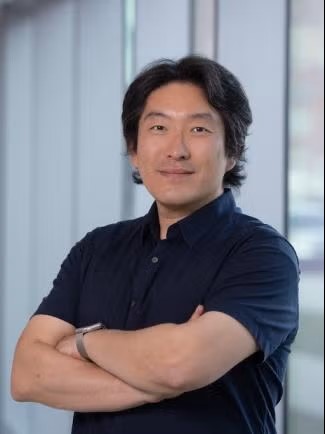 Woonghee Lee