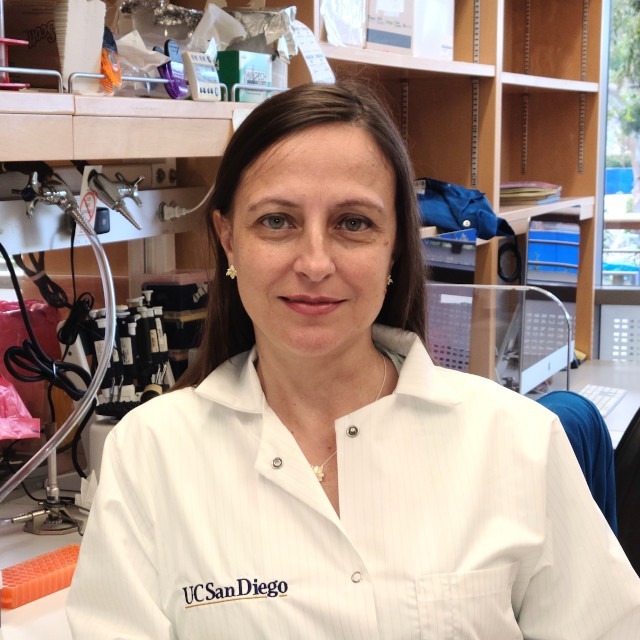 Dr. Manuela Raffatellu