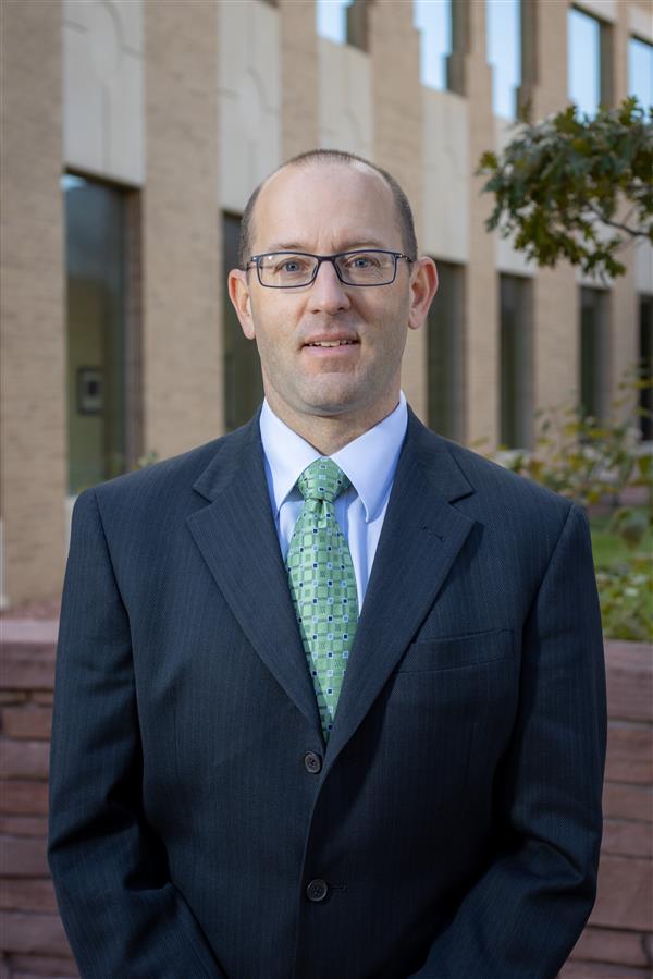 Peter Lennarson, MD