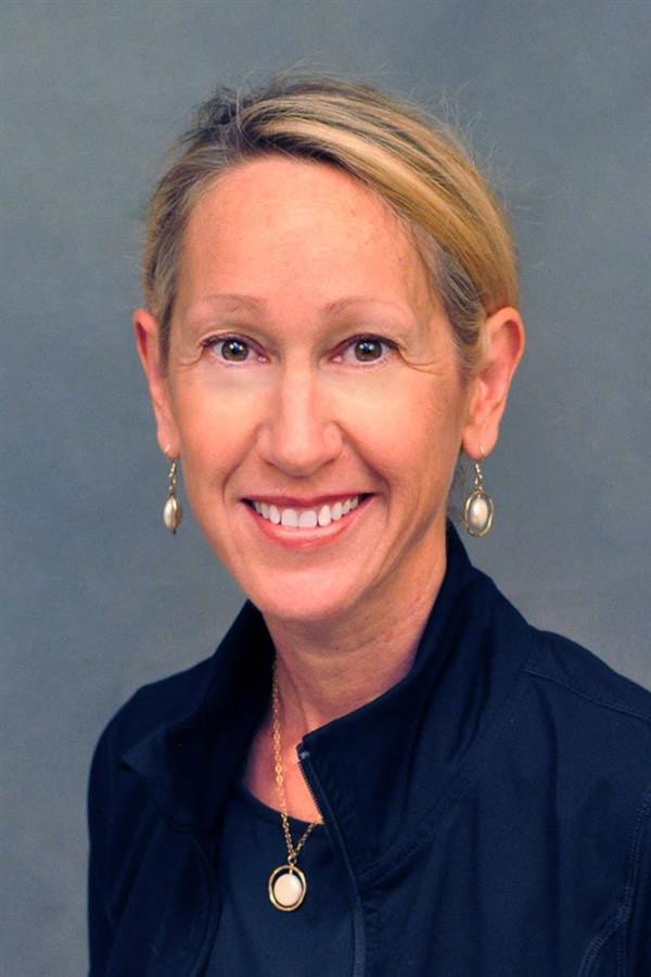 Dr. Baer headshot.
