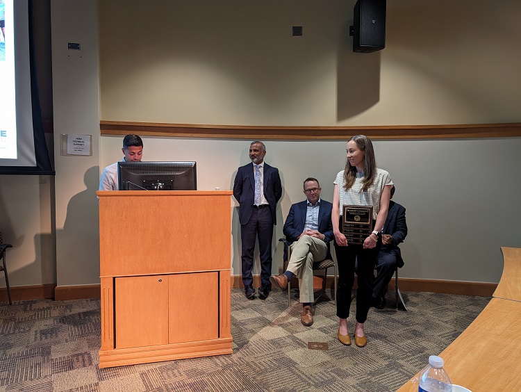 Photo of Dr. Vera Staley receiving the Golden Goniometer Faculty Teaching Award.