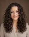 Alexis Holmquest headshot