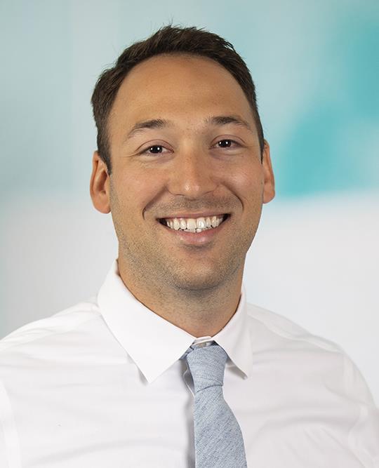Gabriel Tarshish Headshot