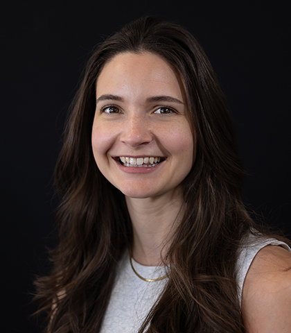 Anneliese Elmer headshot